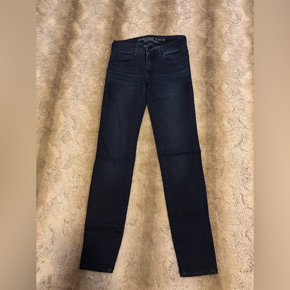 Women’s Skinny jeans -00 short- American Eagle